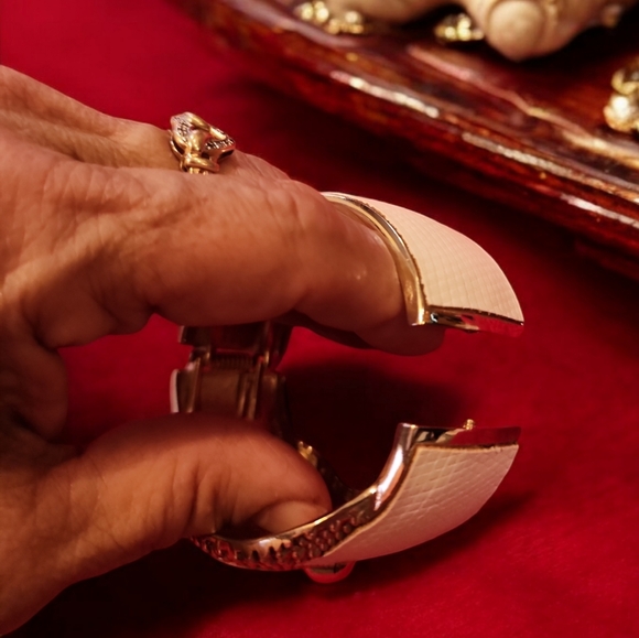 Vintage OWL Clampler Bracelet - Picture 4 of 6